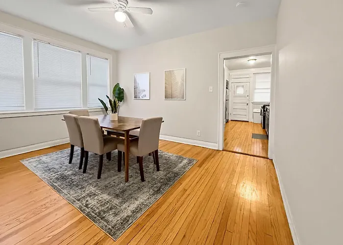 3br Spacious In - Newgard Rep Apartment