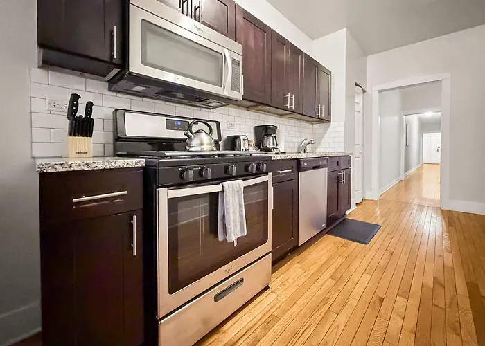 3br Spacious In - Newgard Rep * Chicago