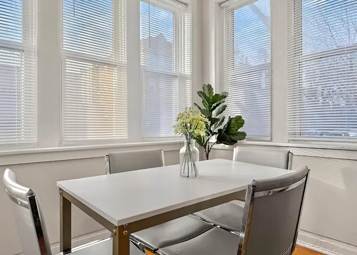 Apartment 3br Spacious In - Newgard Rep Chicago