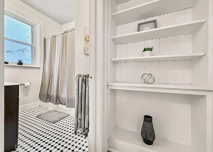 3br Spacious In - Newgard Rep Apartment *